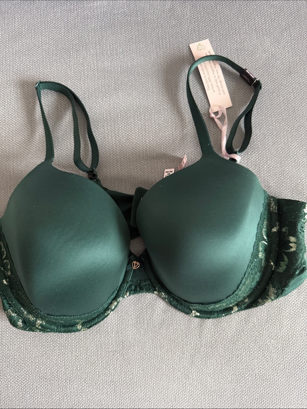 Victoria's Secret Emerald Green Padded Underwire Bra with Lace Trim Size 38D NWT